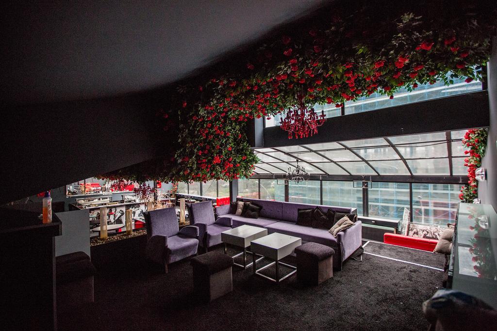 Living Hotel Tirana Zewnętrze zdjęcie