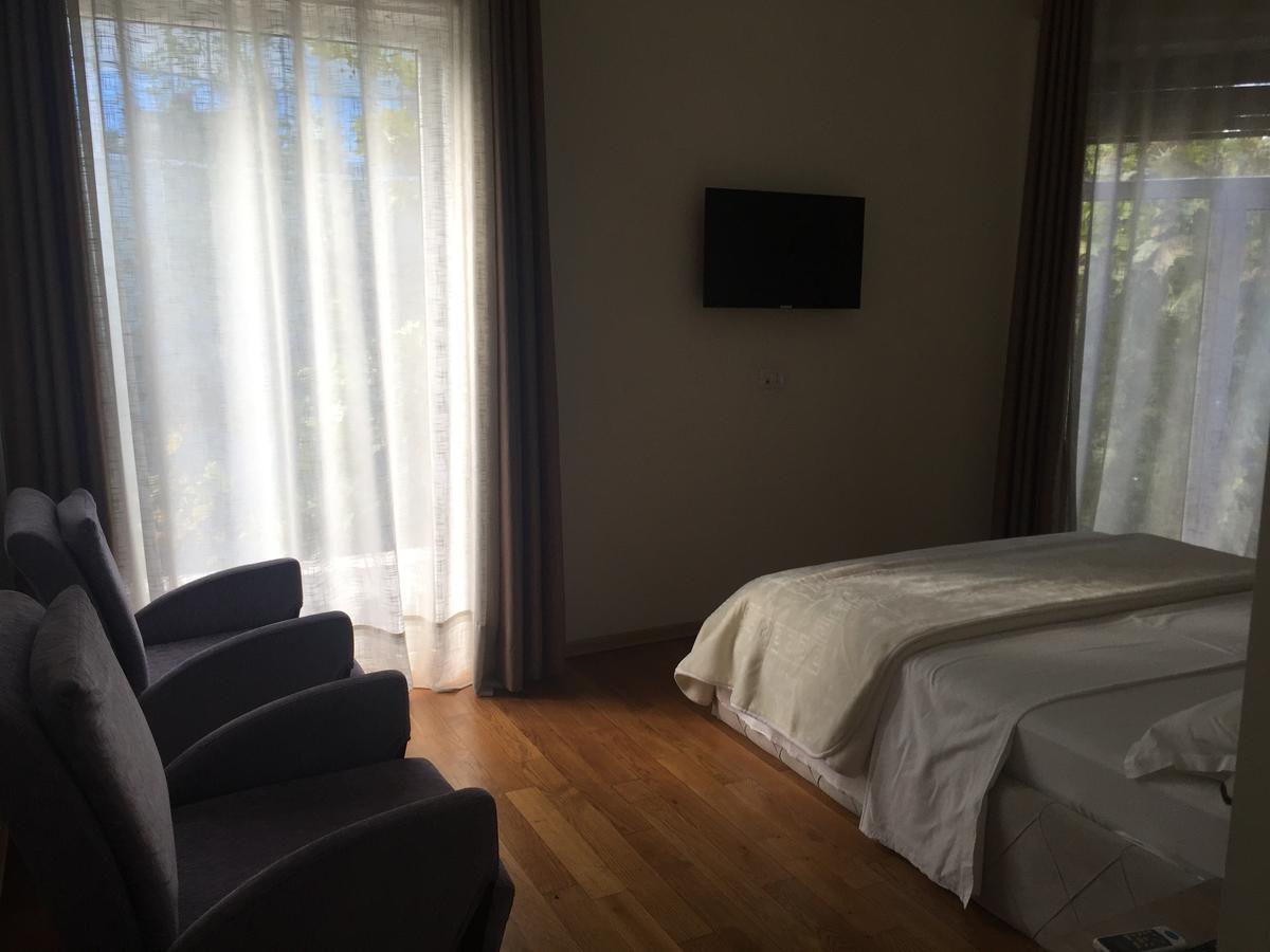Living Hotel Tirana Zewnętrze zdjęcie