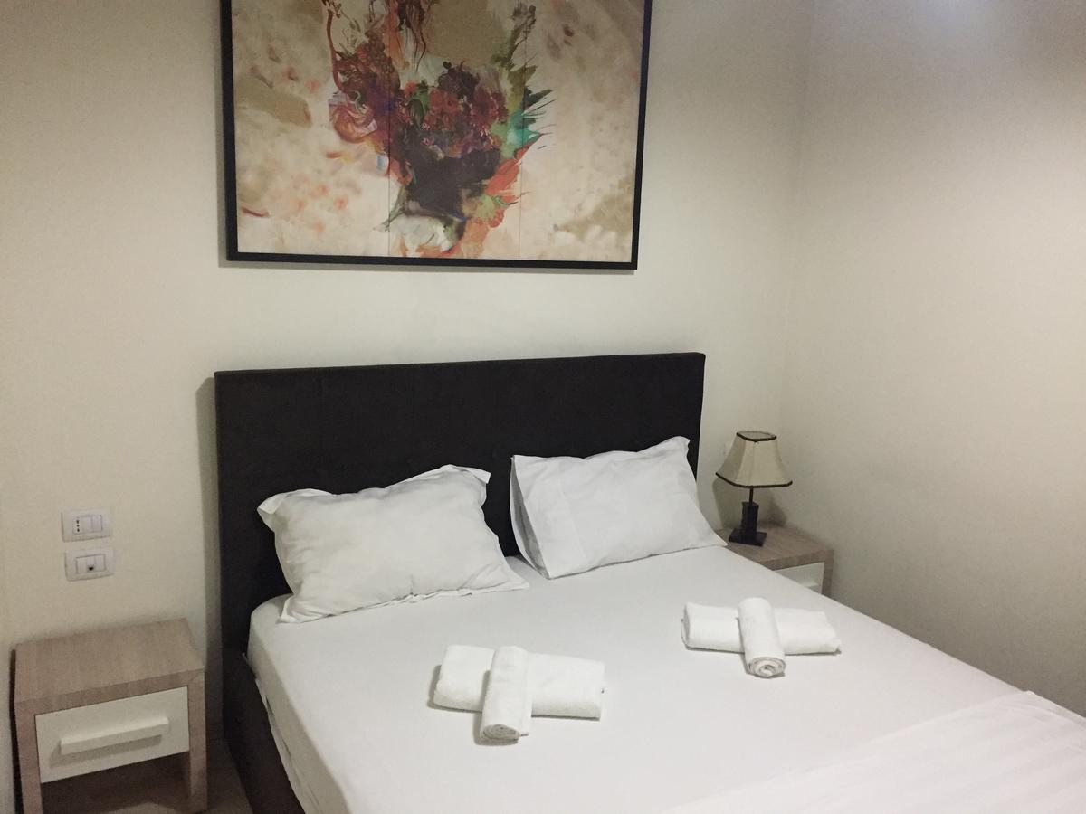 Living Hotel Tirana Zewnętrze zdjęcie