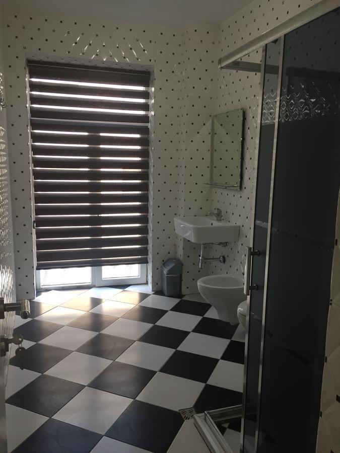 Living Hotel Tirana Zewnętrze zdjęcie