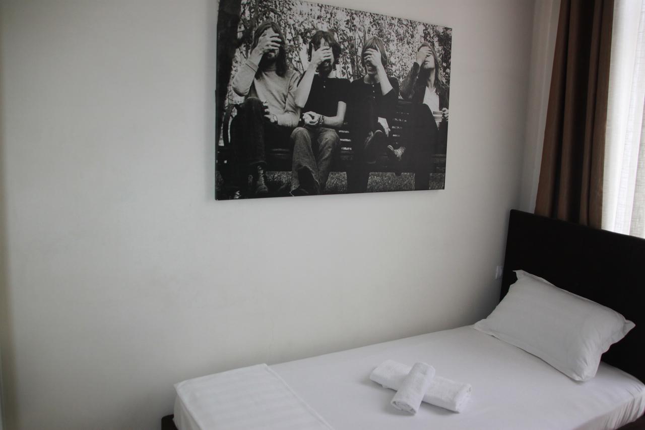Living Hotel Tirana Zewnętrze zdjęcie