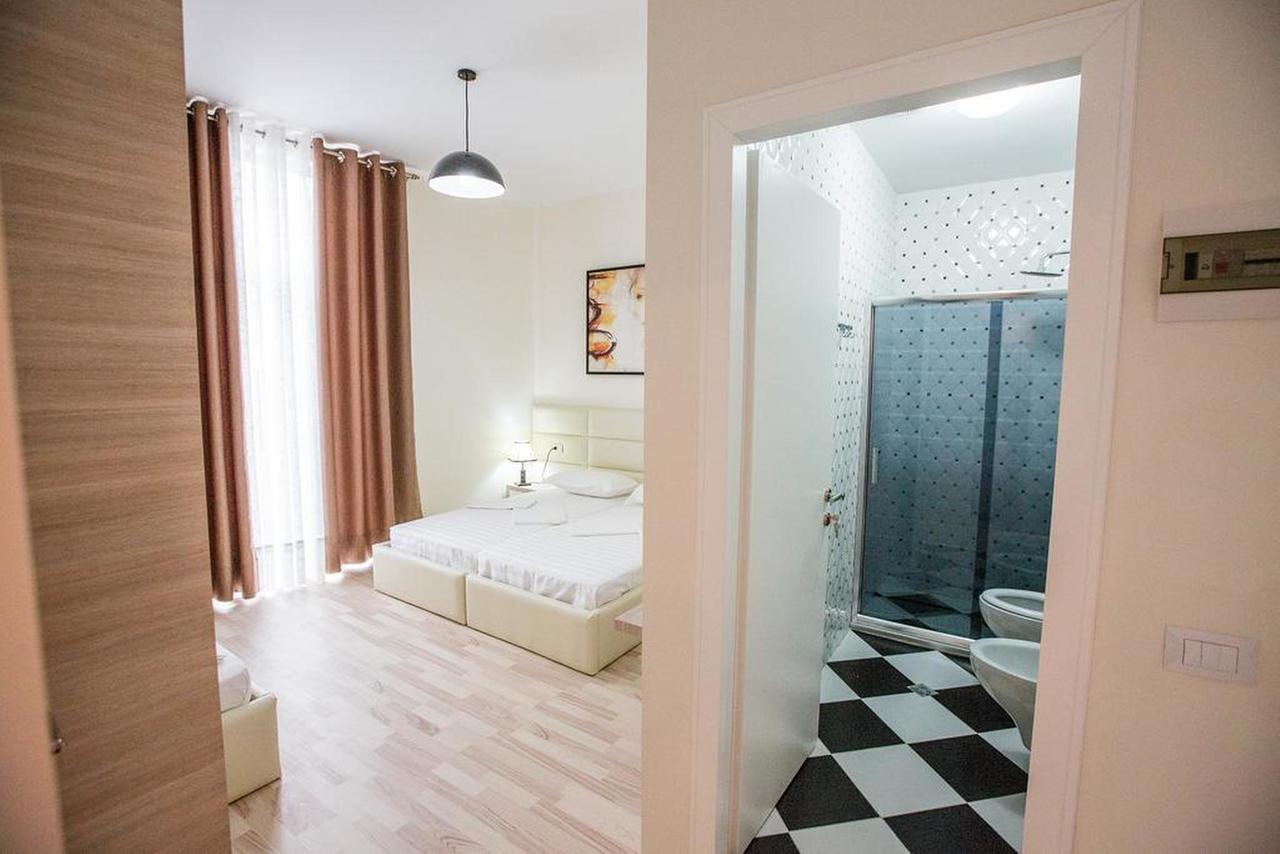 Living Hotel Tirana Zewnętrze zdjęcie